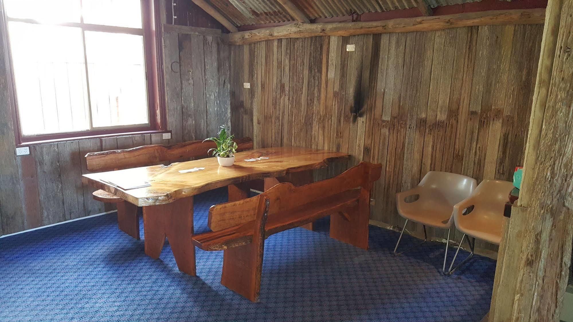 Royal Motel テンターフィールド エクステリア 写真